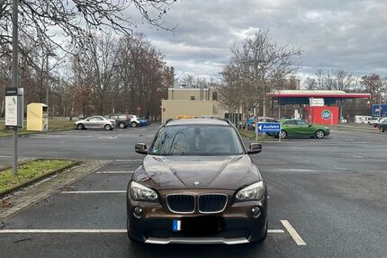 BMW X1 111.000 km 11.000 € Berlin 10709