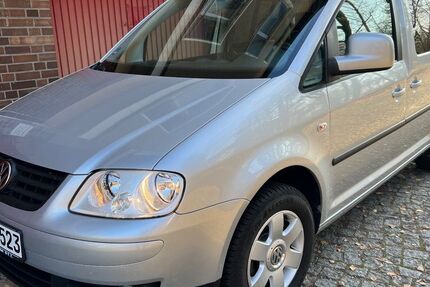 VW Caddy 48.869 km 17.900 € Berlin 13405