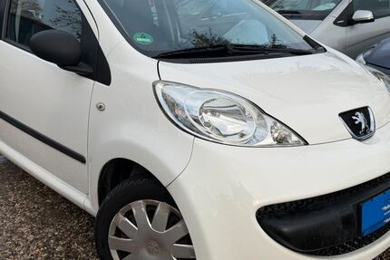 Peugeot 107 150.345 km 2.790 &euro; Berlin 13089