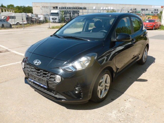 i10