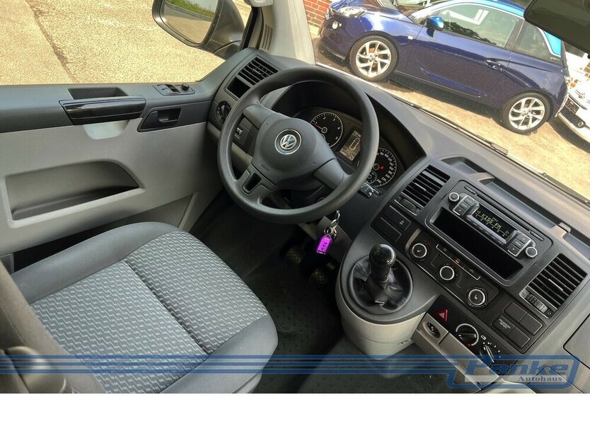 T5 Transporter Kombi 1. Hand 8 sitzer