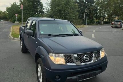 Nissan Navara 241.870 km 5.900 &euro; Berlin 13599