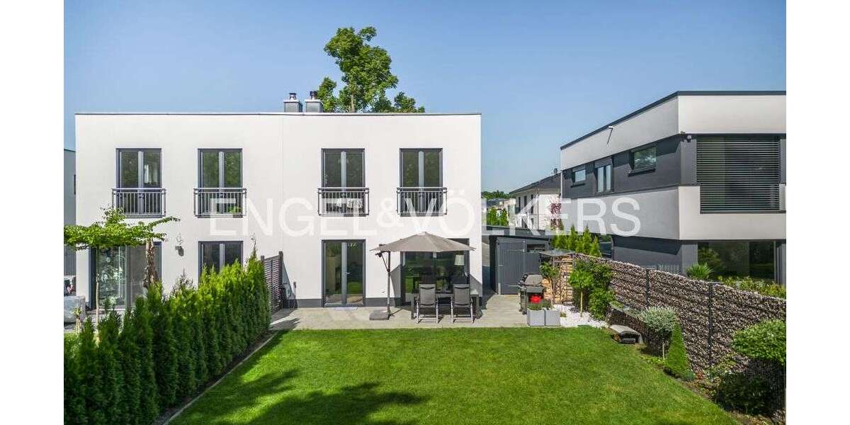 Haus zum Mieten in Potsdam Groß Glienicke 2.900 € 157 m² 5 zimmer