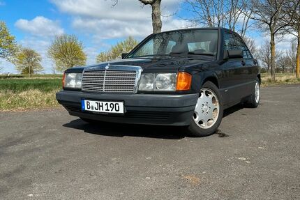 Mercedes-Benz 190 182.000 km 7.100 &euro; Berlin 12355