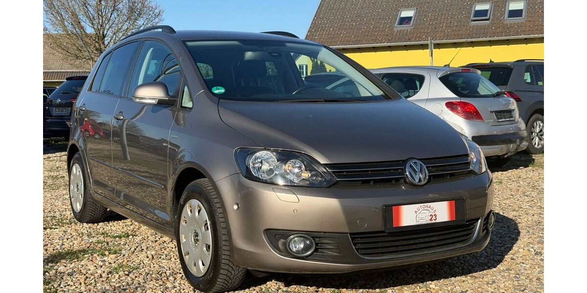 VW Golf Plus 92.709 km 9.999 &euro; Trebbin 14959