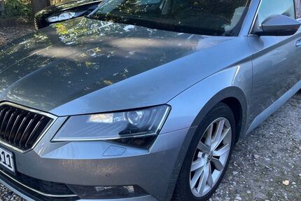 Skoda Superb 220.000 km 12.900 € Mahlow 15831