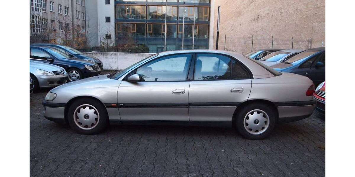Opel Omega 60.000 km 2.500 € Berlin-Tiergarten 10785