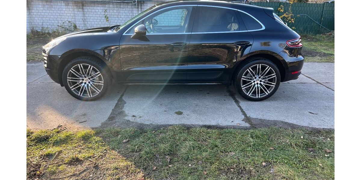 Porsche Macan 170.000 km 28.900 &euro; Berlin 12349
