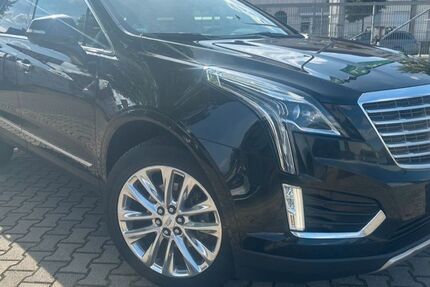 Cadillac XT5 198.000 km 17.788 € Berlin 13127