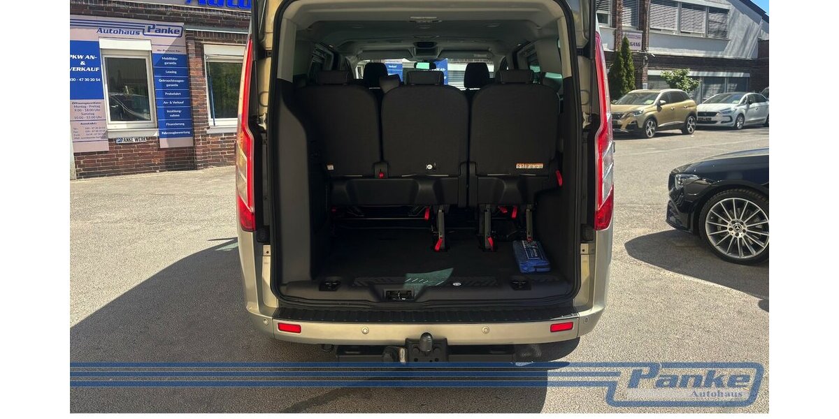 Ford Tourneo Custom 300 L1 Titanium*8Sitz*AHK*SHZ*NAV 100.000 km 18.990 &euro; Berlin 13187