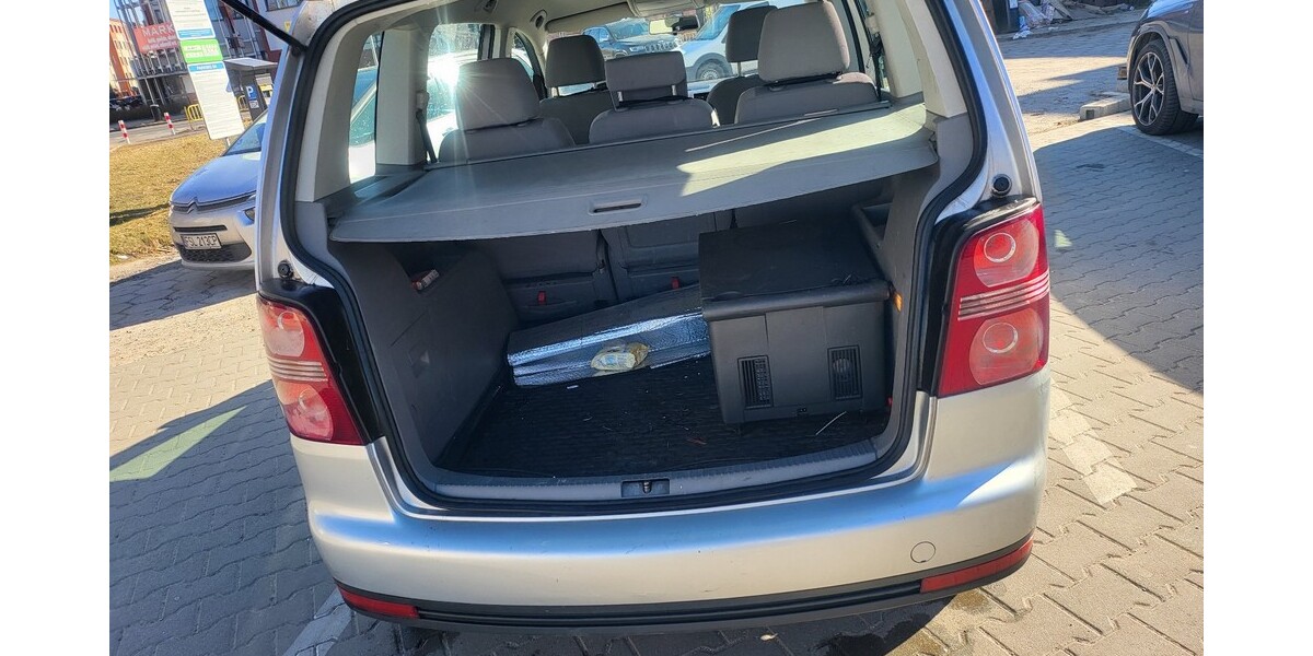 VW Touran 317.000 km 1.999 &euro; Berlin 10178