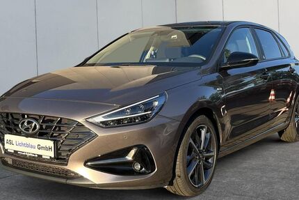 Hyundai i30 32.461 km 18.490 € Potsdam 14469