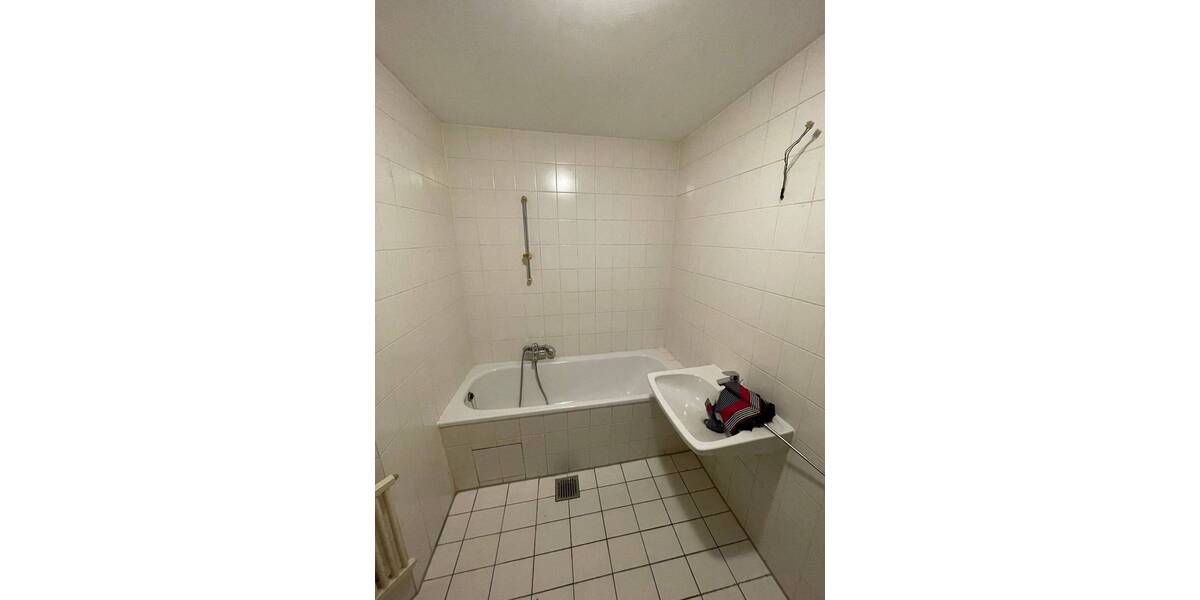 Etagenwohnung Berlin Steglitz - 3 Zimmer, 80 m&sup2;, 954&euro; | Angebot:26310276