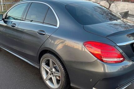 Mercedes-Benz C 250 278.000 km 11.350 &euro; Berlin 12057