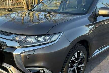 Mitsubishi Outlander 88.900 km 18.900 &euro; berlin 13591