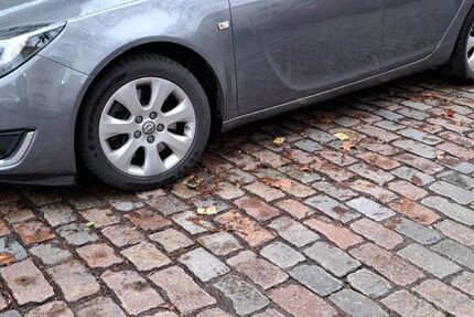 Opel Insignia 121.000 km 10.122 &euro; Berlin 13189