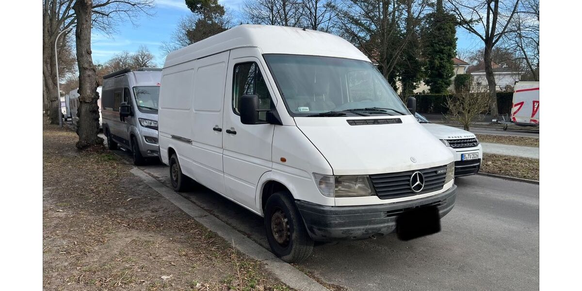 Mercedes-Benz Sprinter 421.000 km 4.500 &euro; Berlin 12103