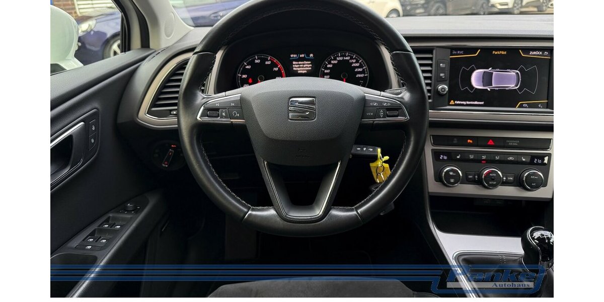 Seat Leon FR Alcantara Navi Sitzheizung SR/WR 85.720 km 12.290 &euro; Berlin 13187