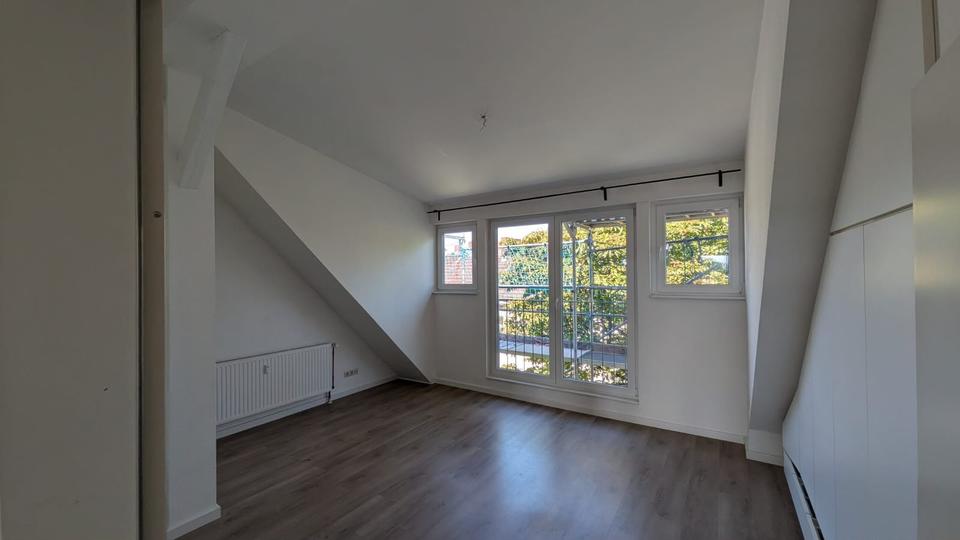 Dachgeschoßwohnung Berlin Neukölln - 2 Zimmer, 74 m&sup2;, 375.000&euro; | Angebot:27714104