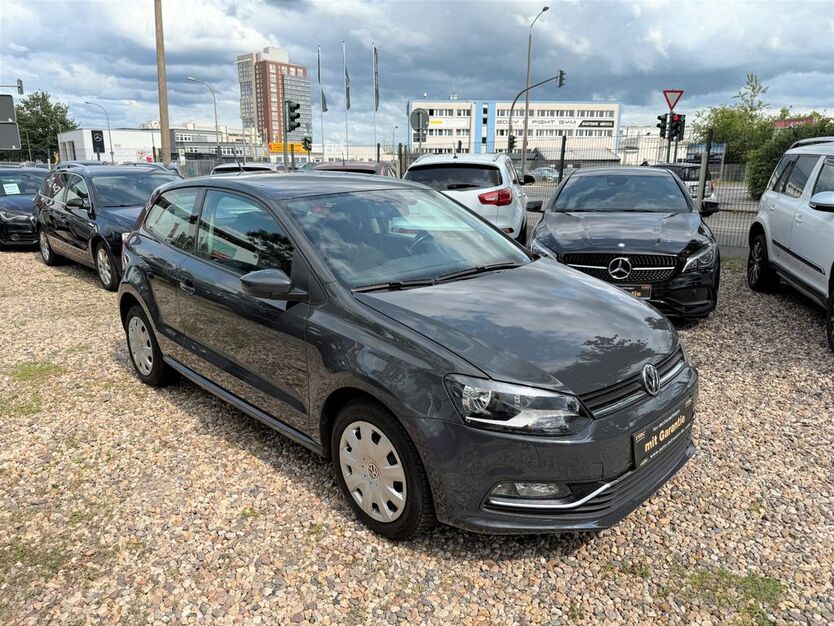 VW Polo 318.819 km 3.800 € Potsdam 14480