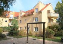 großzügige, helle 2 Zimmer Wohnung mit Terrasse im Erdgeschoss sucht Mieter zum 01.08.2025