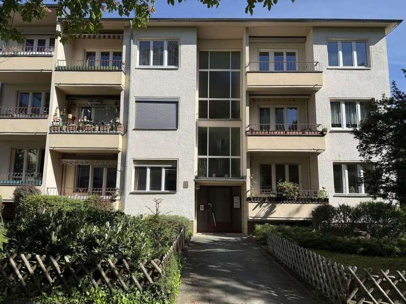 Wohnung zum Kaufen in Berlin 196.000 € 56 m²