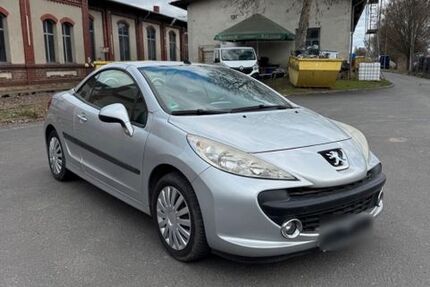 Peugeot 207 141.000 km 3.300 &euro; Berlin 13353