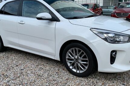 Kia Rio 30.950 km 11.450 &euro; Berlin-Spandau 13597