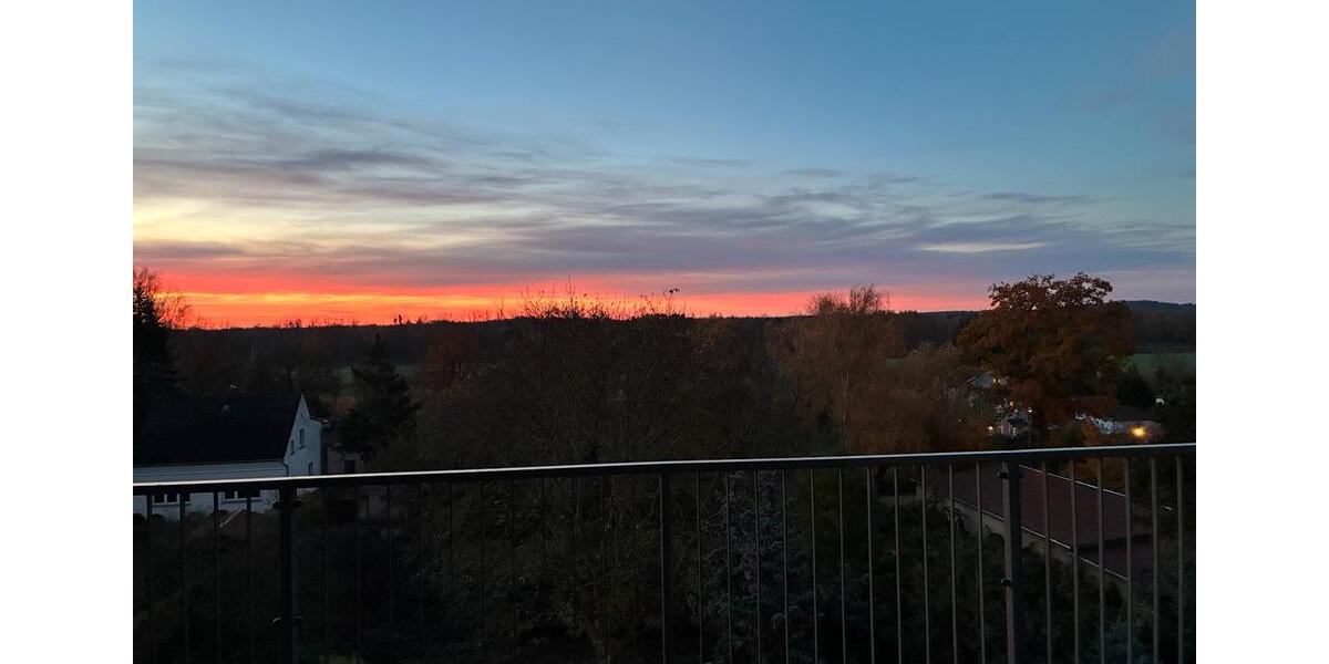 Neuwertige Wohnung für Familie oder WG mit Blick ins Grüne 4 zimmer