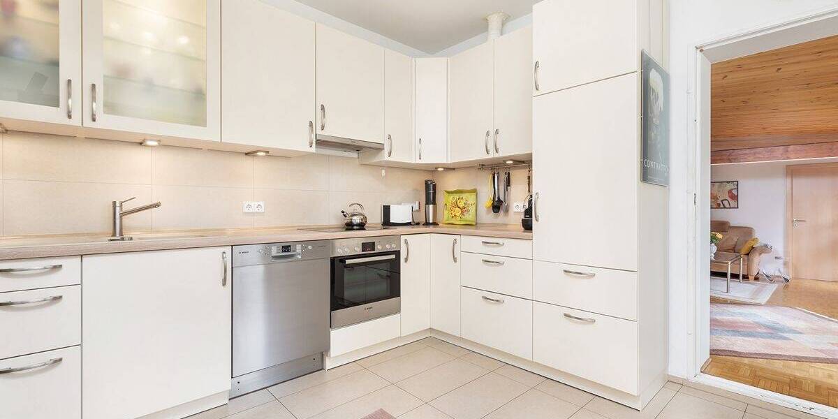 Etagenwohnung Berlin Wilmersdorf - 4 Zimmer, 135 m&sup2;, 795.000&euro; | Angebot:24050721