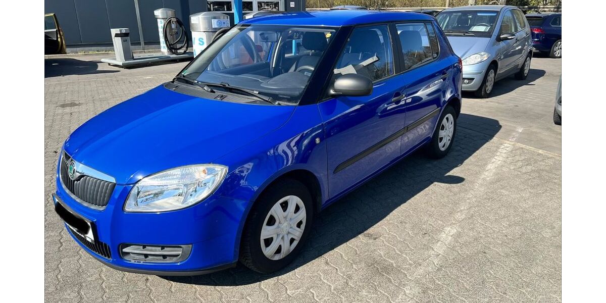 Skoda Fabia 84.000 km 2.690 &euro; Brieselang 14656