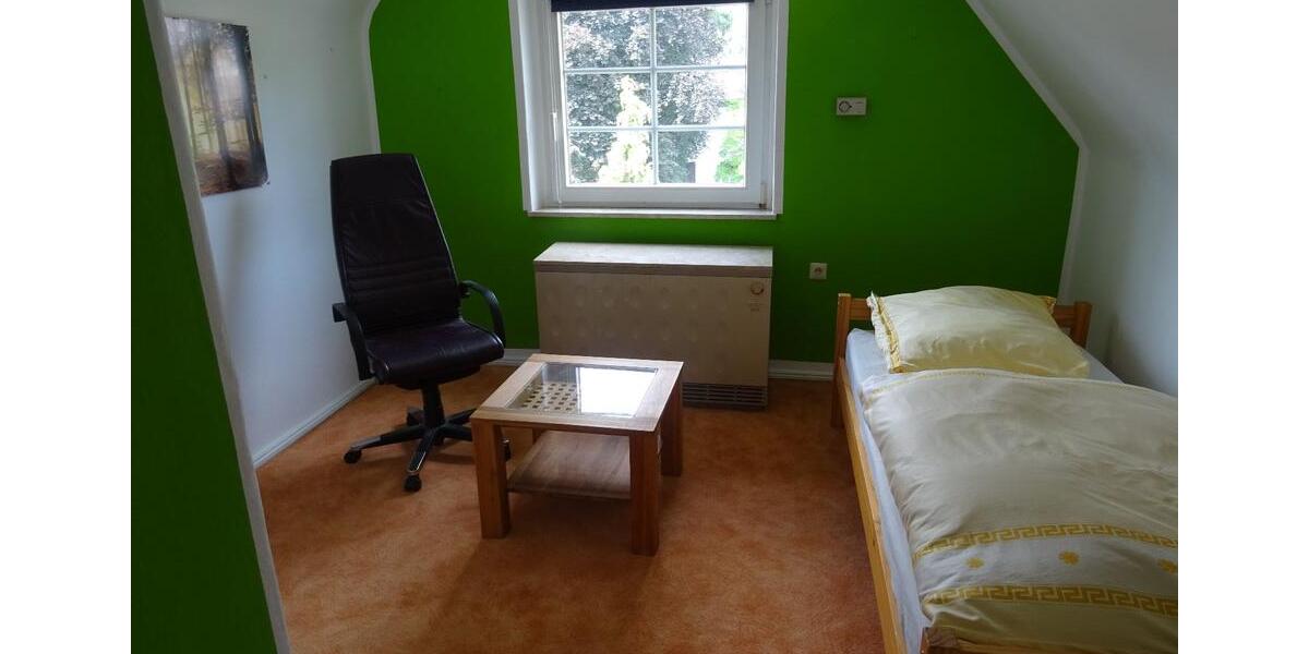 Doppelhaushälfte Berlin Charlottenburg-Wilmersdorf - 4 Zimmer, 110 m&sup2;, 1.200&euro; | Angebot:27718365