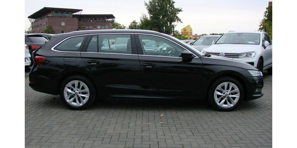 Skoda Octavia 2.0TDI First Edition, LED, ACC, Memory 48.521 km 22.480 &euro; Falkensee 14612