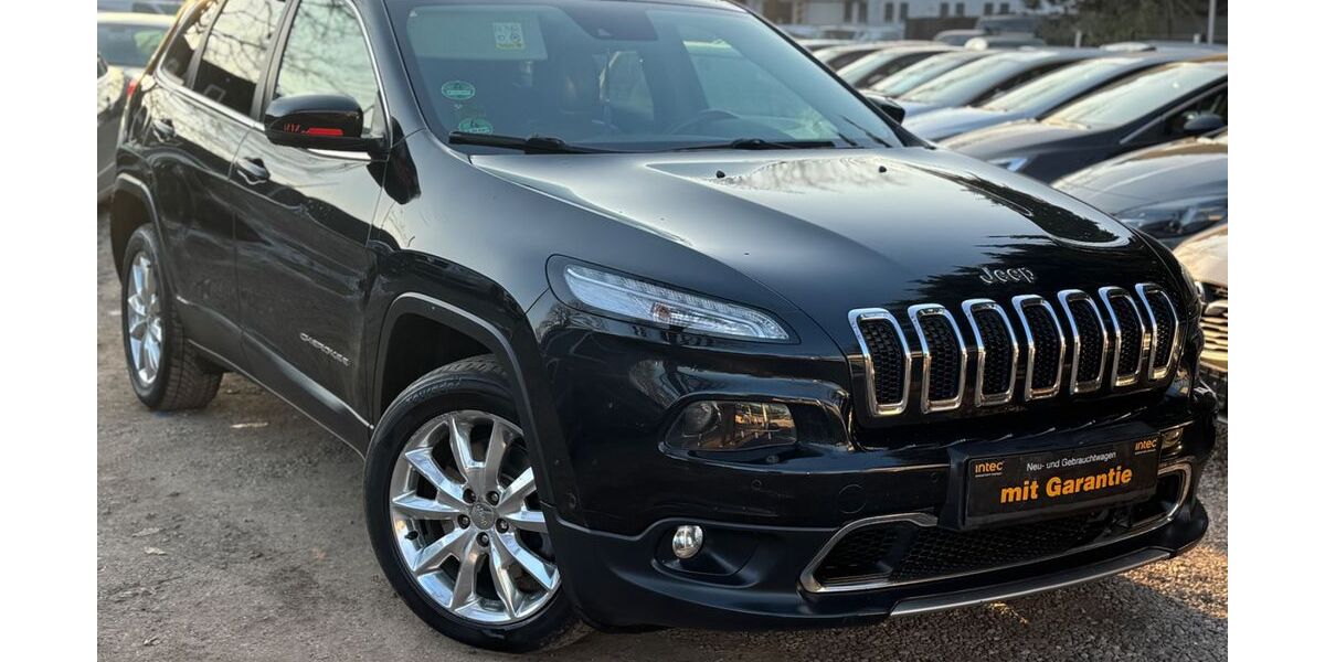 Jeep Cherokee 211.000 km 9.490 &euro; Berlin 13127