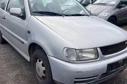 VW Polo 185.000 km 300 &euro; Seddiner See 14554
