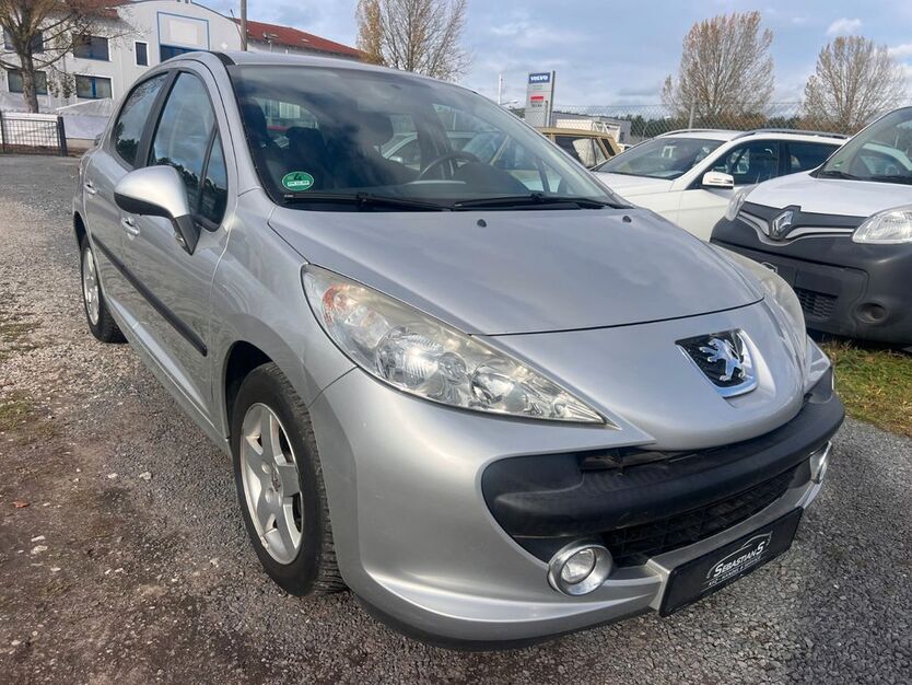Peugeot 207 122.000 km 1.999 € Neuseddin bei Berlin 14554