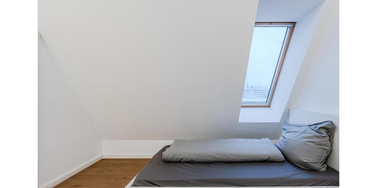 Dachgeschoßwohnung Berlin Steglitz-Zehlendorf - 3 Zimmer, 88 m&sup2;, 620.000&euro; | Angebot:27681064