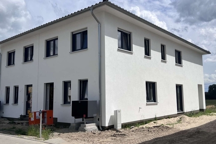 Provisionsfrei: Doppelhaushälfte mit Natur nebenan in Beelitz - Haus Beelitz Brandenburg Süd - Potsdam-Mittelmark (Kreis) - Bee | Angebot:27702844