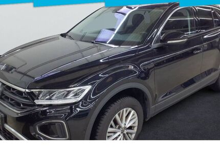VW T-Roc 30.000 km 23.770 € Berlin 12099