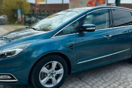 Ford S-Max 91.000 km 19.999 &euro; Berlin-Spandau 13585