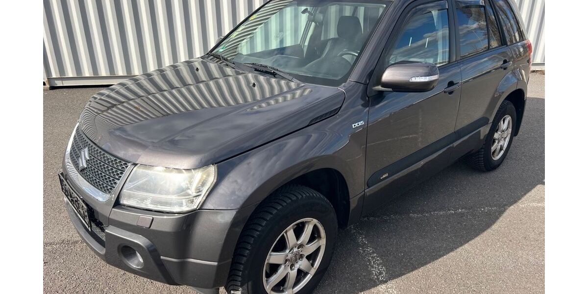 Suzuki Grand Vitara 161.000 km 5.499 &euro; Berlin 12057