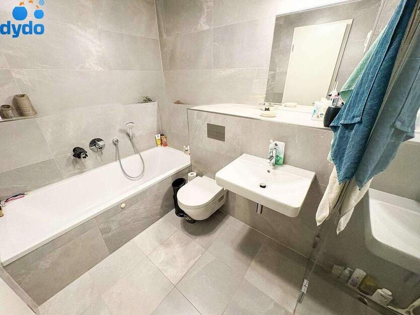 Diese Zwei-Zimmerwohnung in bester Lage erwartet Sie samt Einbauküche und Balkon !! unbefristet !! 2 zimmer