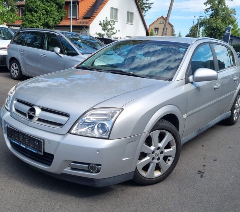 Opel Signum 129.616 km 2.999 € Berlin 13597