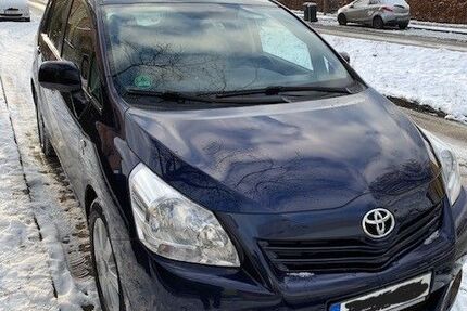 Toyota Verso 184.680 km 7.300 &euro; Potsdam 14469