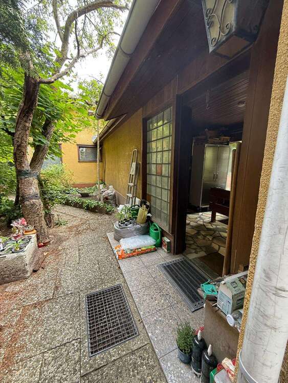 Haus zum Mieten in Berlin 680 € 80 m²