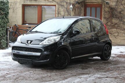 Peugeot 107 116.000 km 2.399 &euro; Berlin 10317
