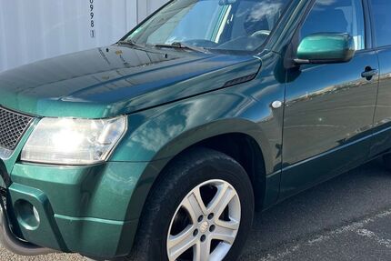 Suzuki Grand Vitara 210.000 km 4.800 &euro; Berlin 12057