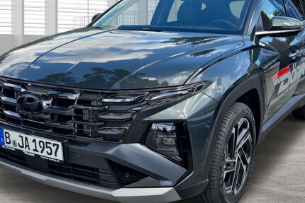 Hyundai TUCSON 5.300 km 37.980 &euro; Berlin 12351