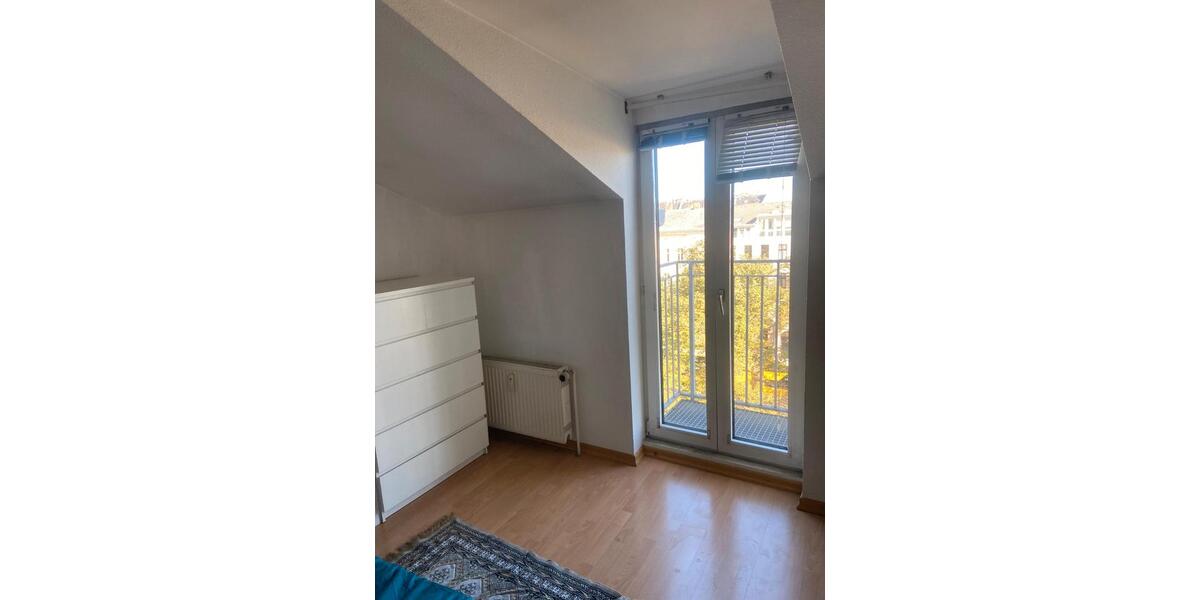 Einfamilienhaus Berlin Friedrichshain-Kreuzberg - 20 Zimmer, 69 m&sup2;, 650&euro; | Angebot:26234982