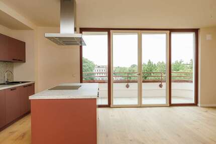 Wohnung zum Mieten in Berlin 2.190 € 104.05 m²